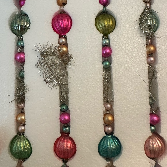 Vintage Pastel Tinsel Traditional Glass Garland - Picture 3 of 16